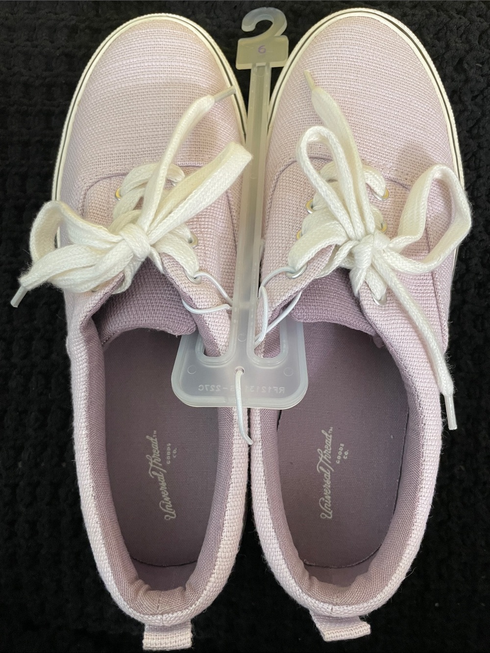 Universal Thread Lavender Canvas Low-Top Sneakers with White Laces - Picture 2 of 4